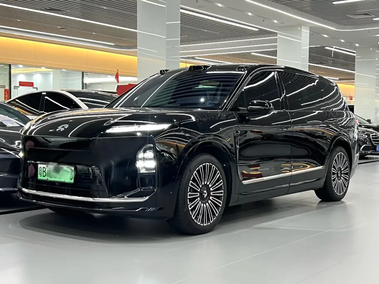 NIO ES8  из Китая