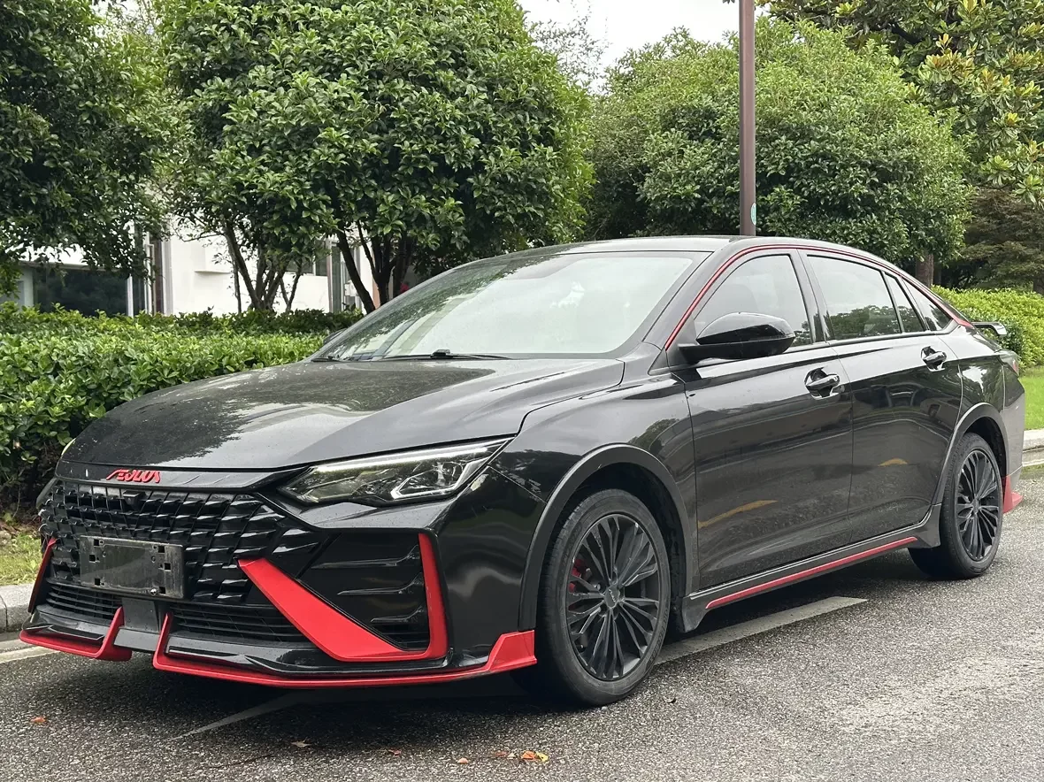 Dongfeng Yixuan MAX