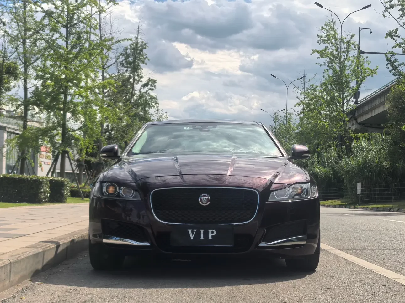 Jaguar XFL  из Китая