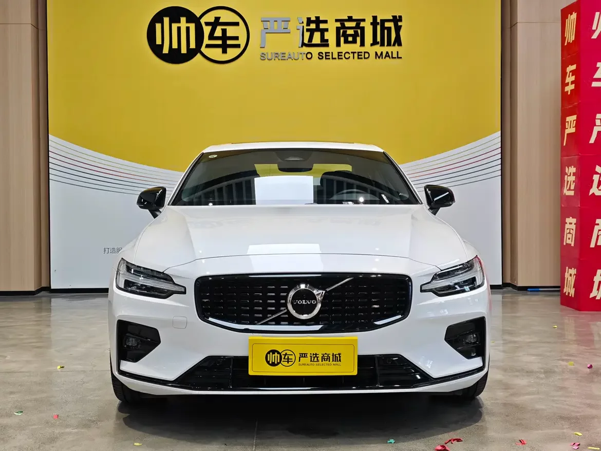 Volvo S60  из Китая