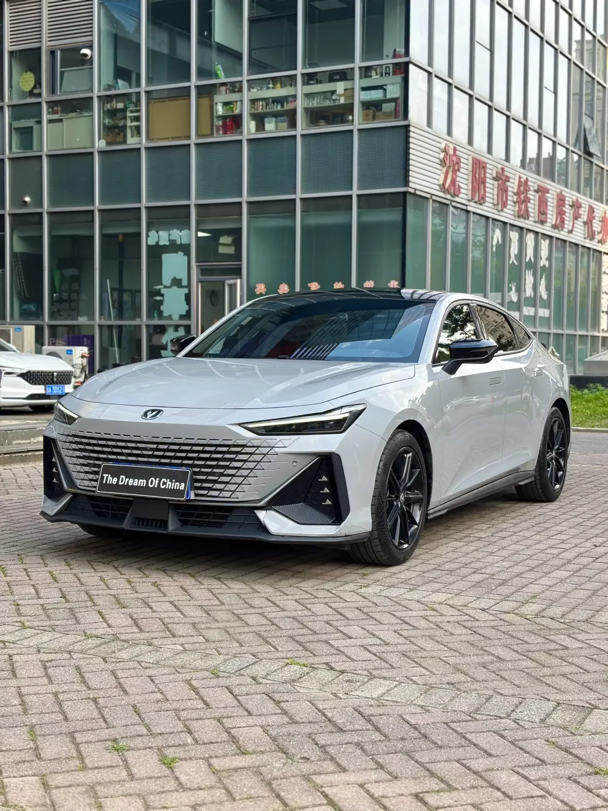 Changan UNI-V  из Китая