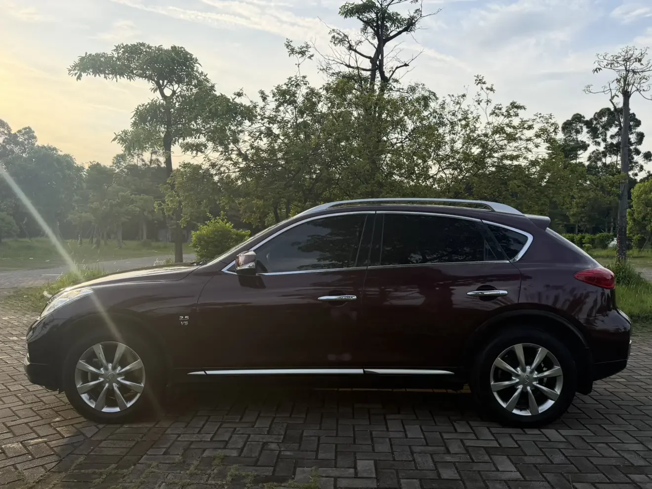 Infiniti QX50