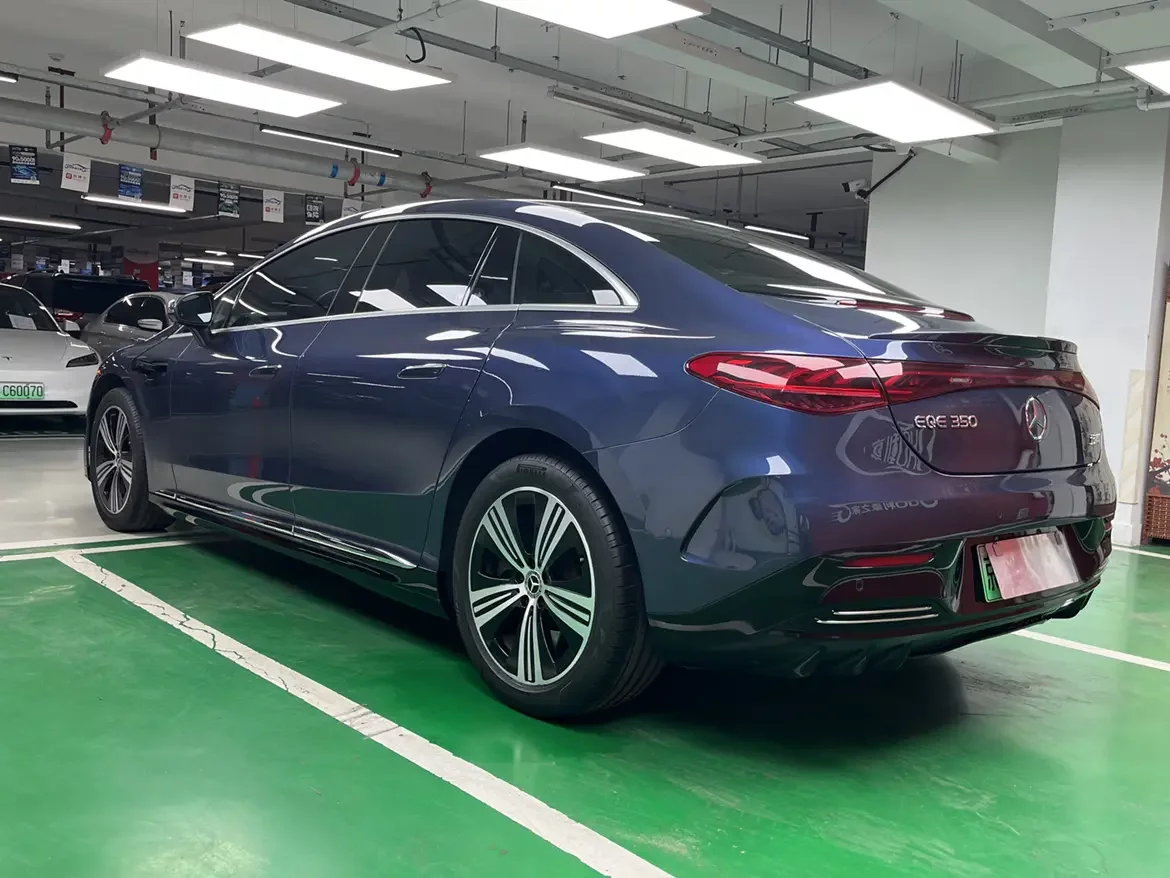 Mercedes-Benz EQE
