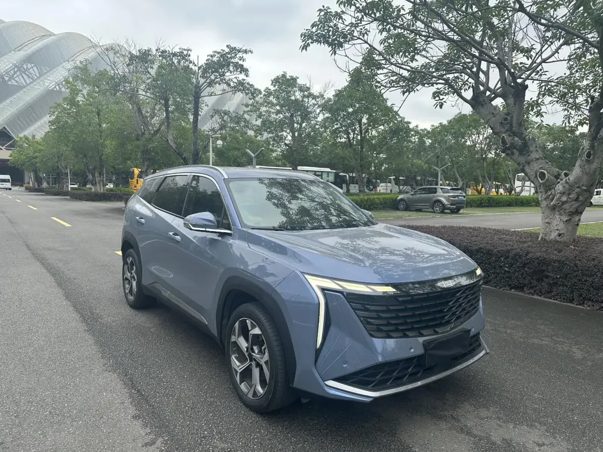 Geely Atlas L