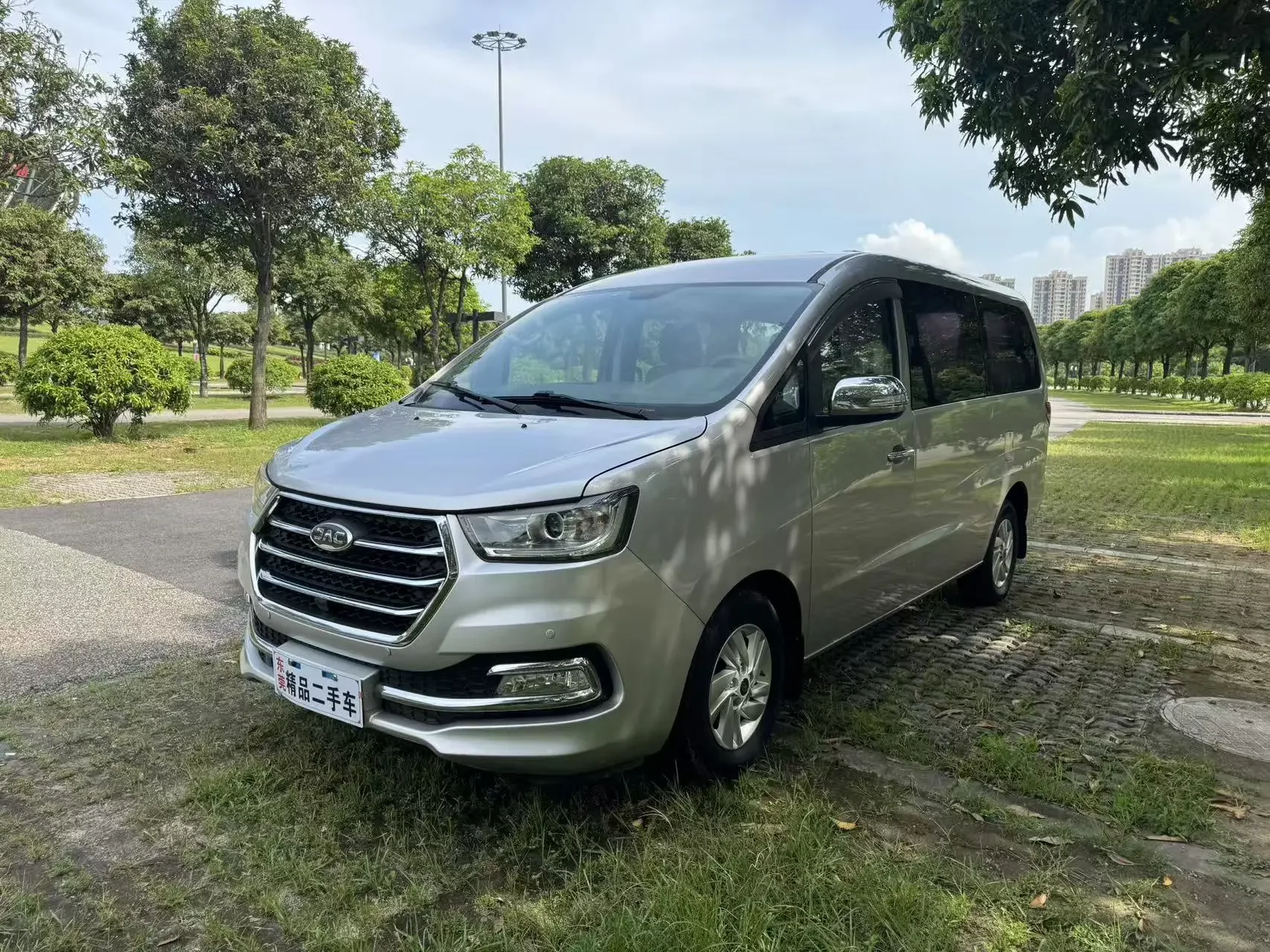 JAC Ruifeng M4