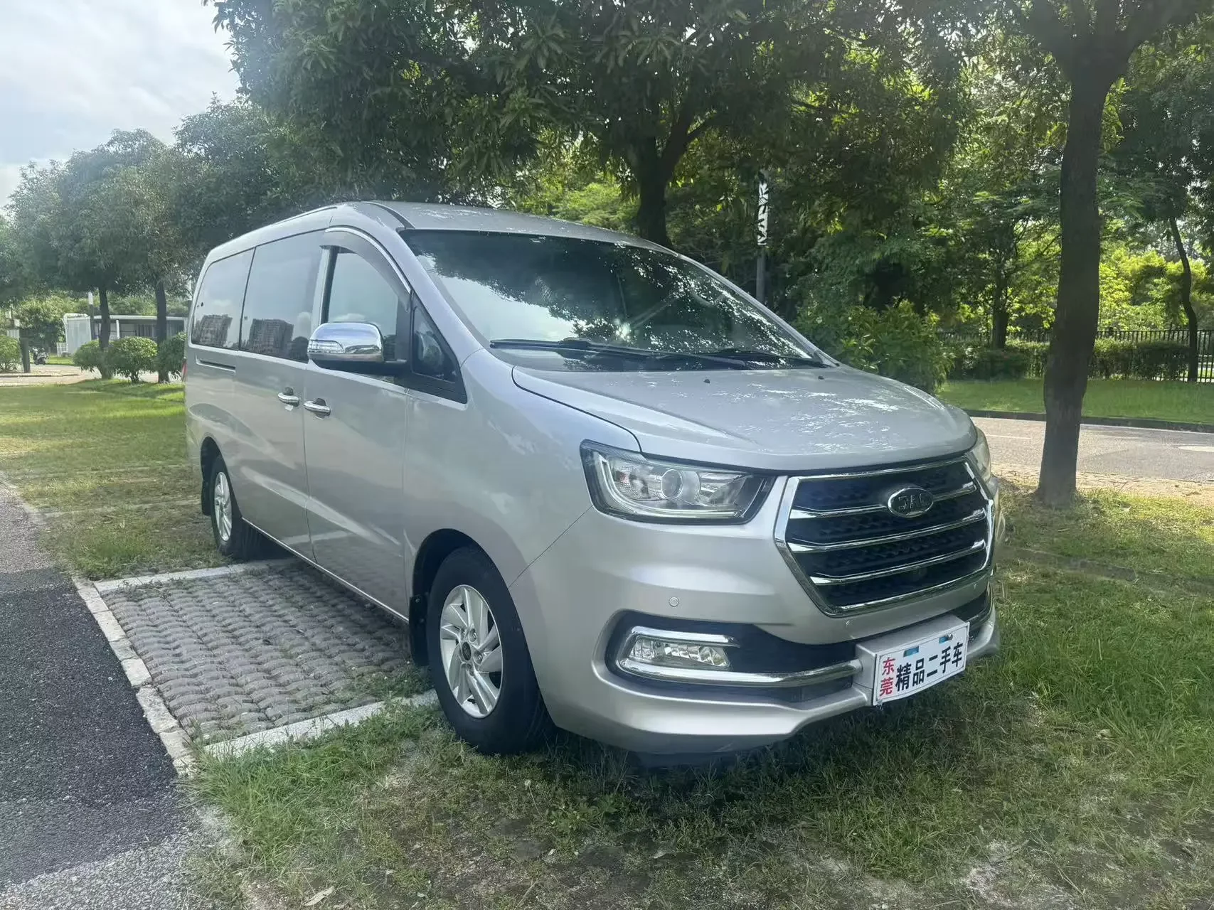 JAC Ruifeng M4