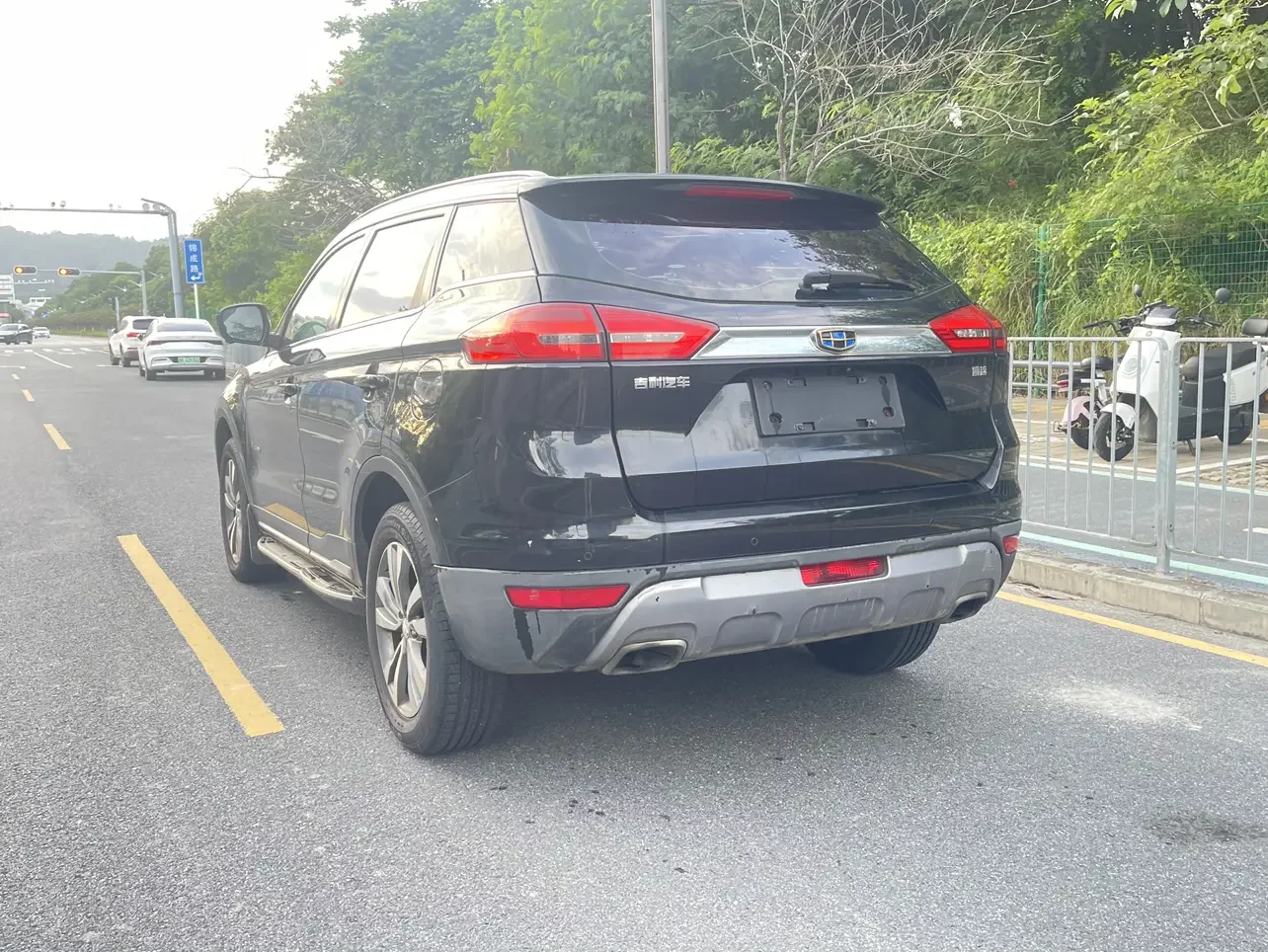 Geely Atlas