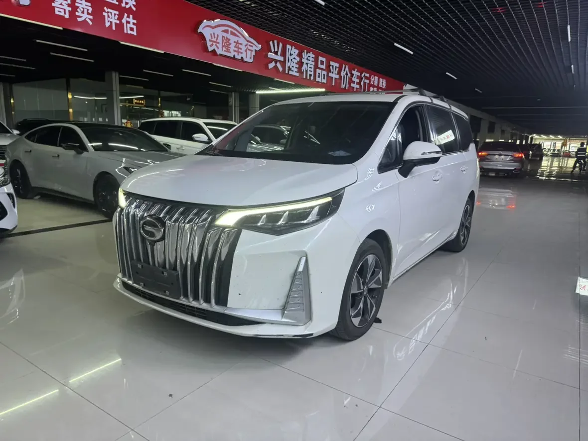 GAC Trumpchi M6  из Китая
