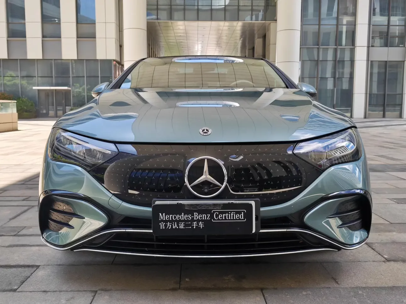 Mercedes-Benz EQE