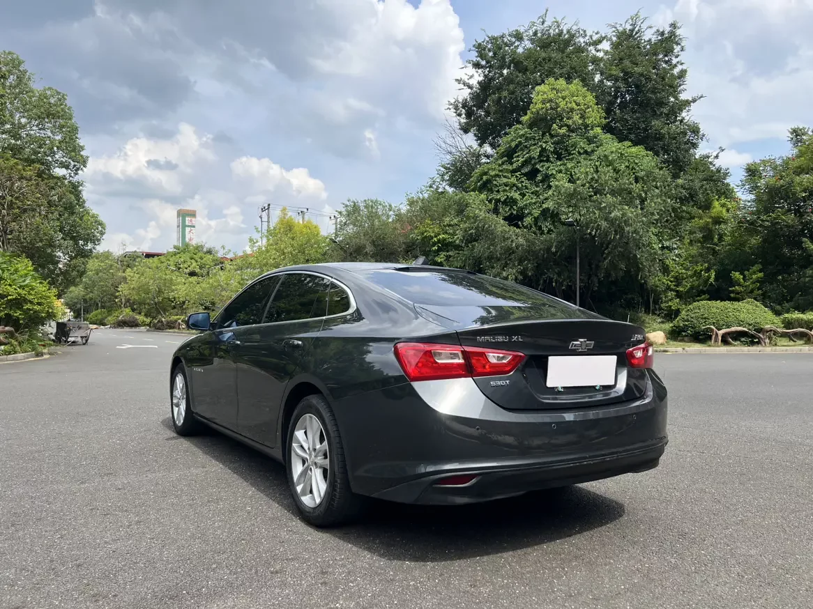 Chevrolet Malibu XL