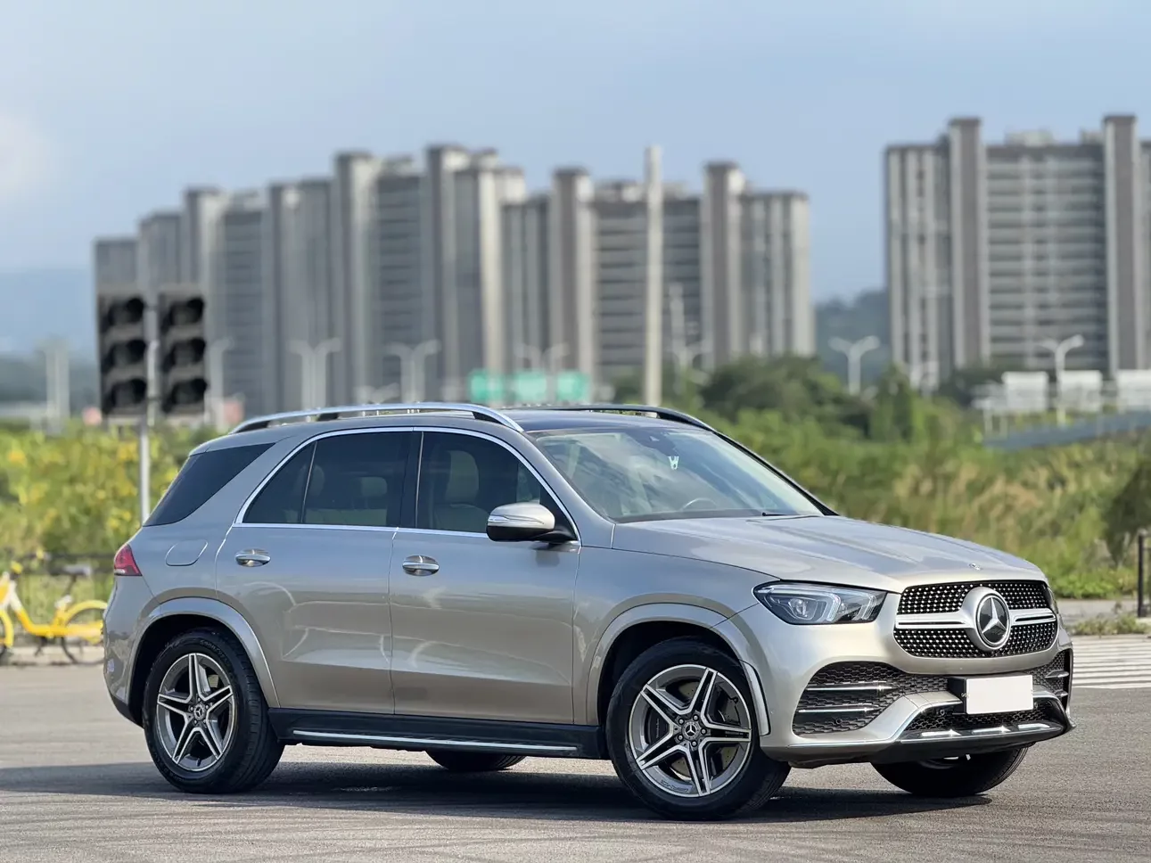 Mercedes-Benz GLE (Imported)