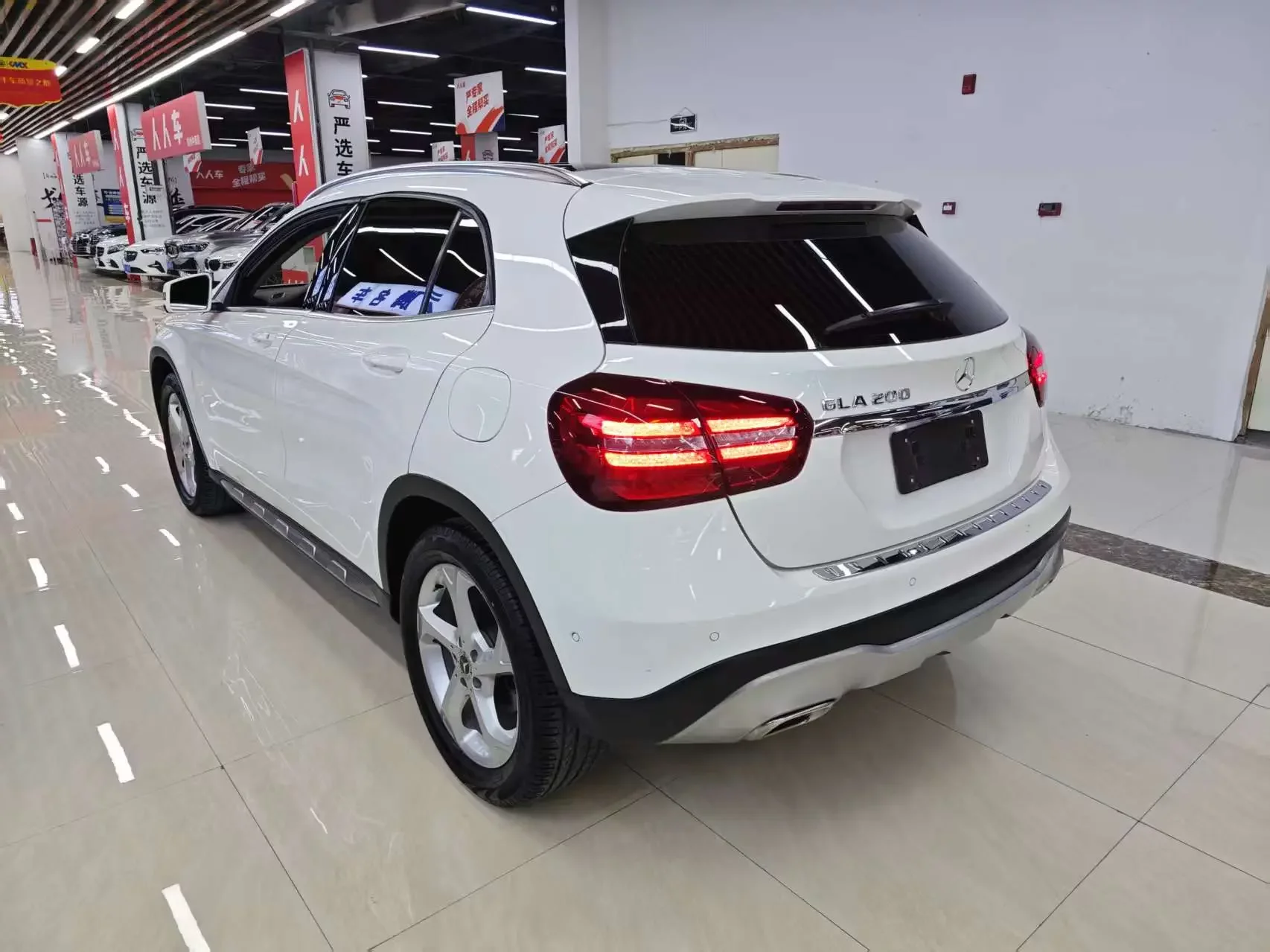 Mercedes-Benz GLA