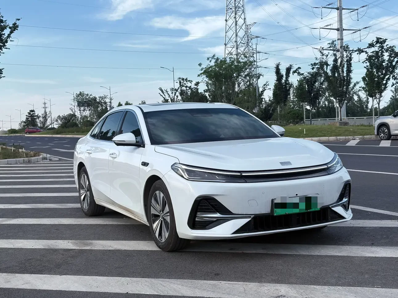 Geely Galaxy A7 EM