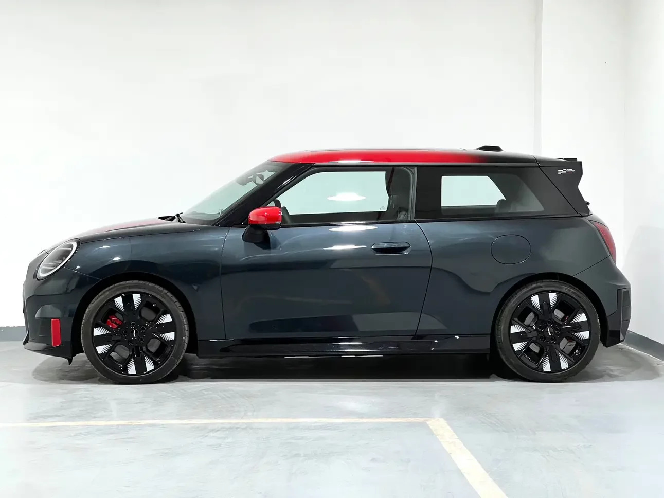 MINI Electric  JCW