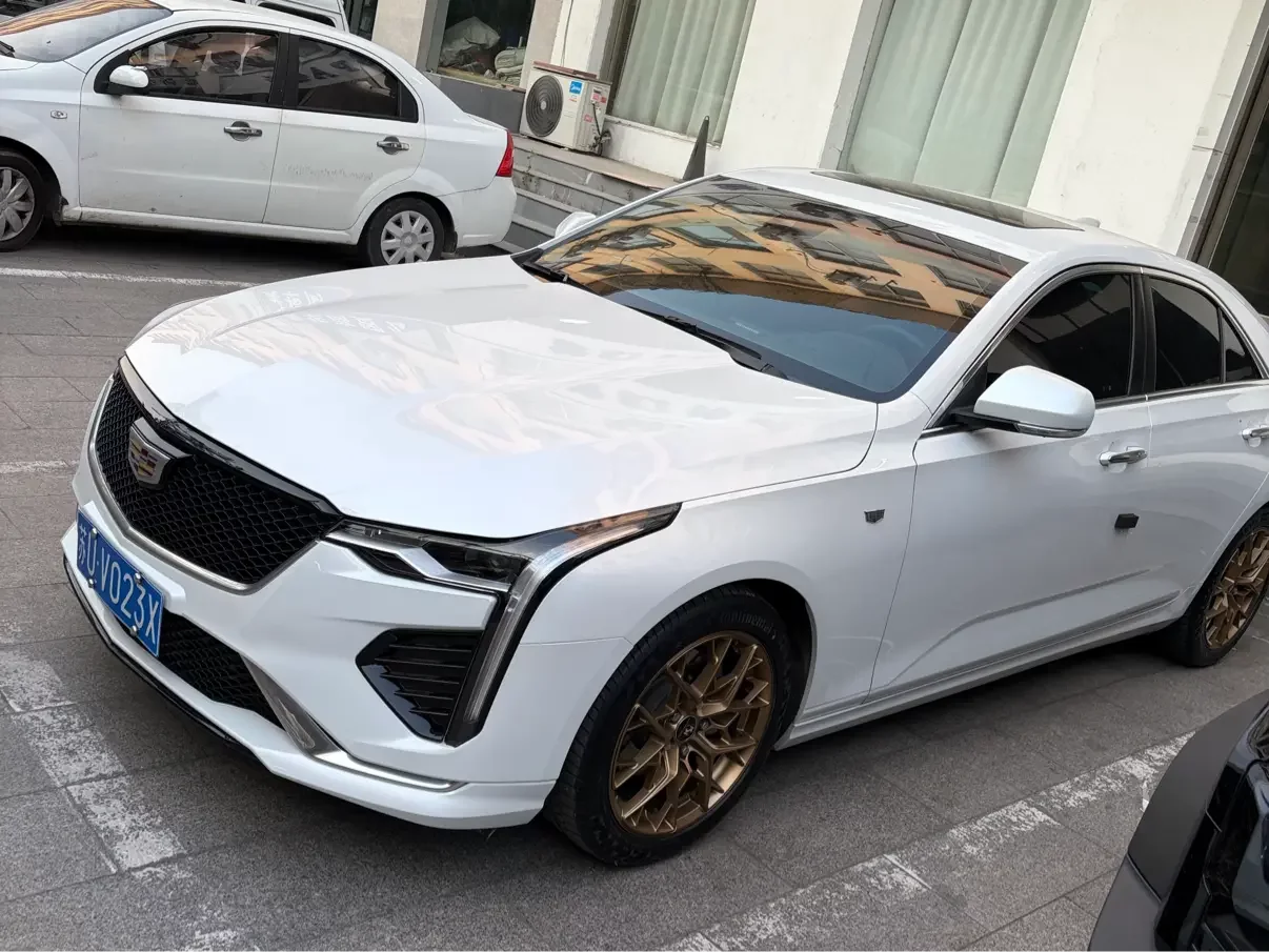 Cadillac CT4