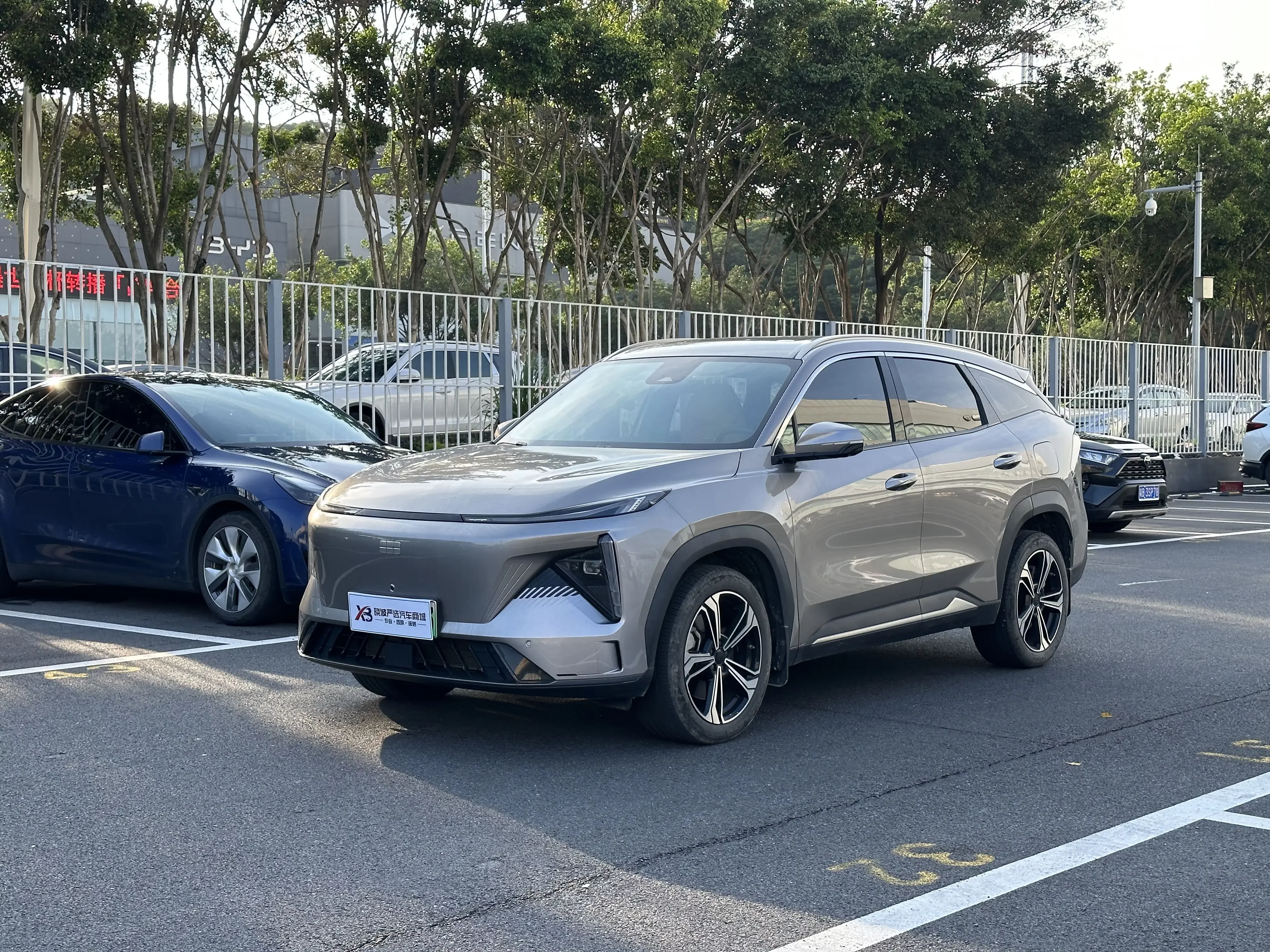 Geely Galaxy L7