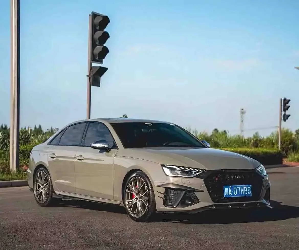 Audi S4