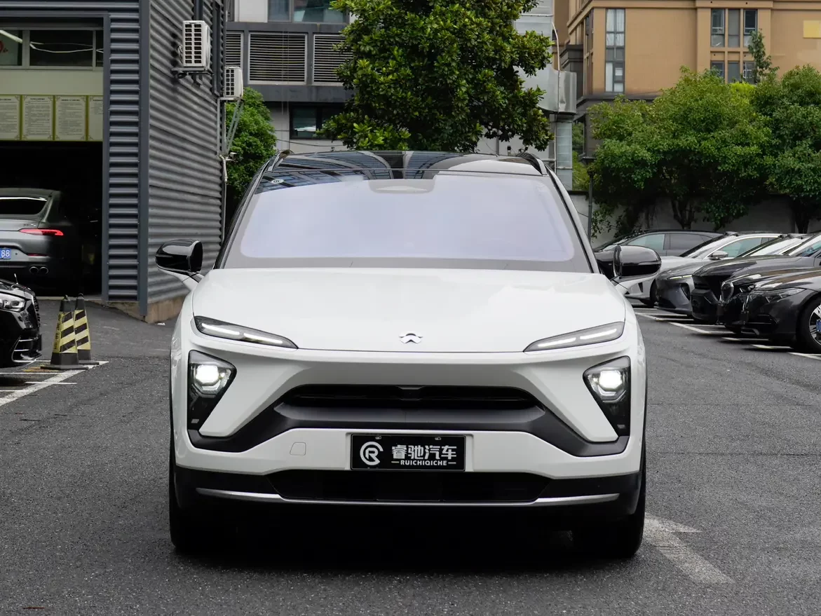 NIO ES6