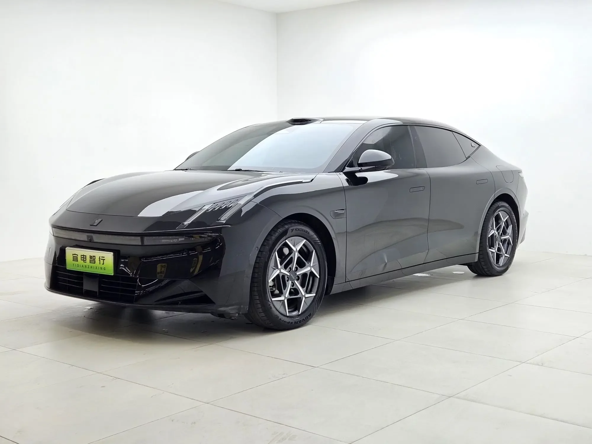 Lynk & Co 10 EM-P