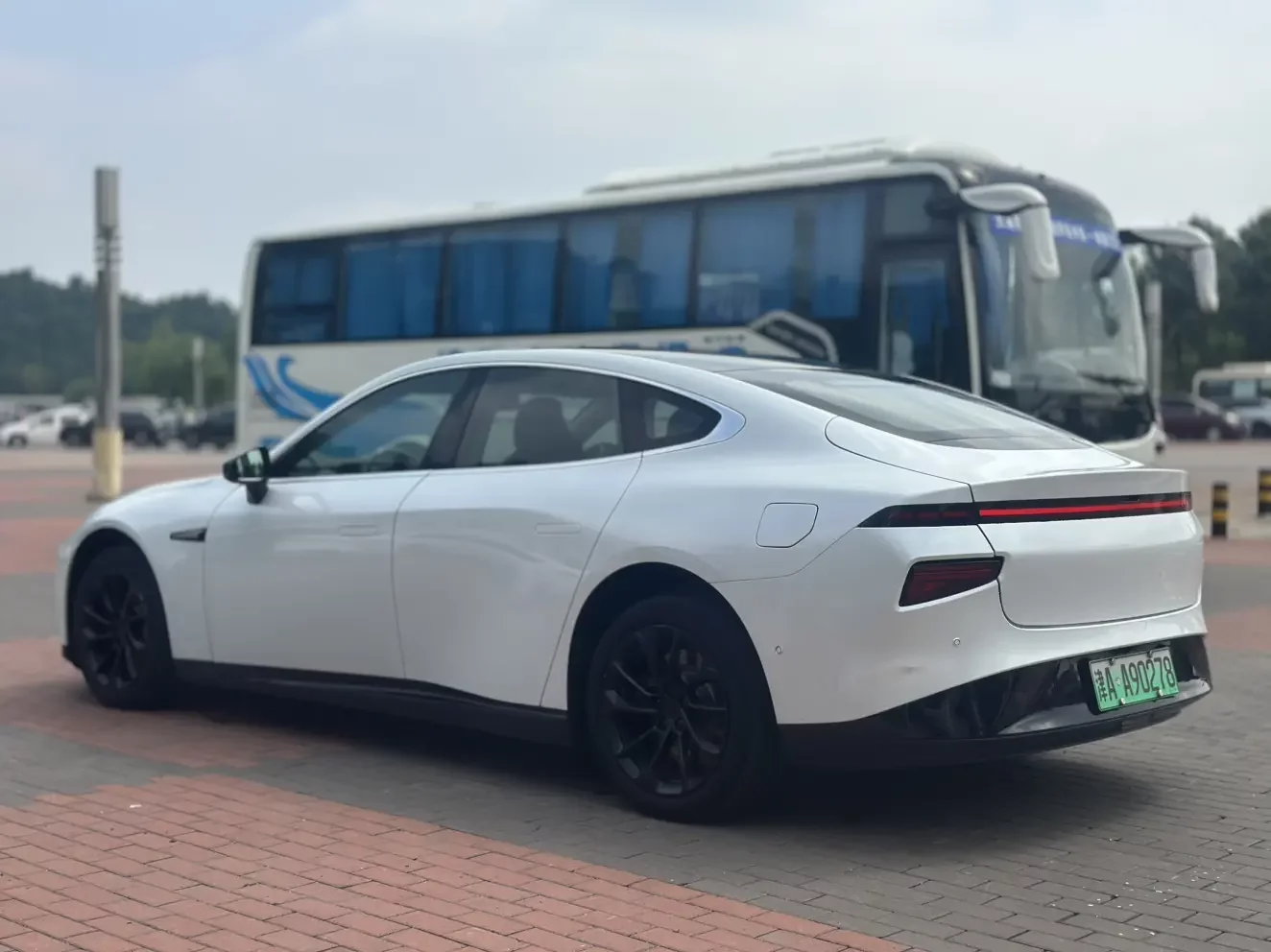 Xpeng P7