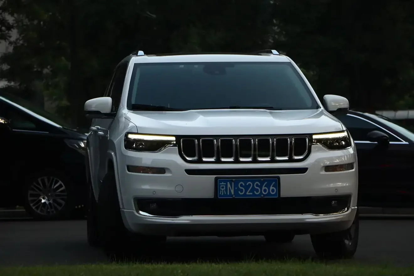 Jeep grand commander