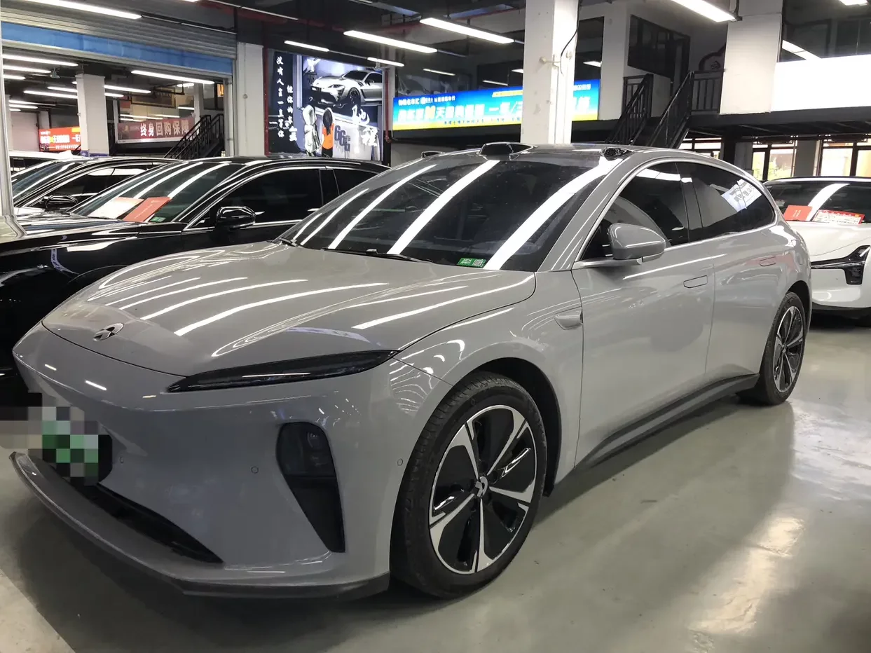 NIO ET5T  из Китая