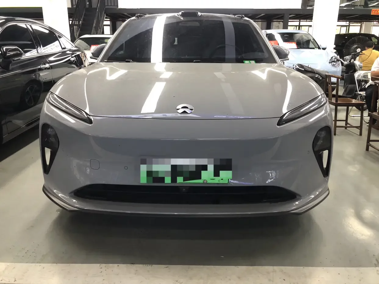 NIO ET5T  из Китая