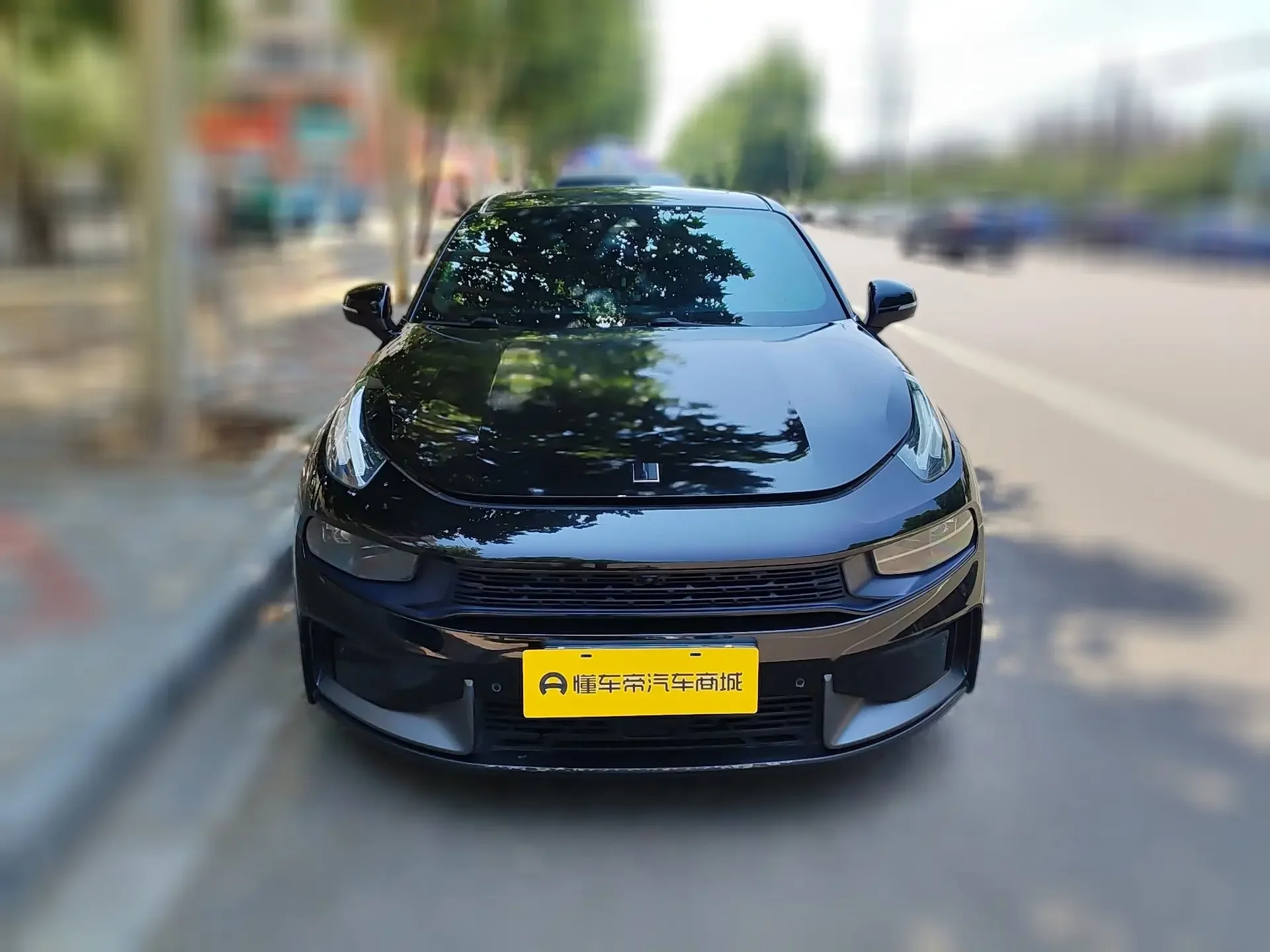 Lynk & Co 03