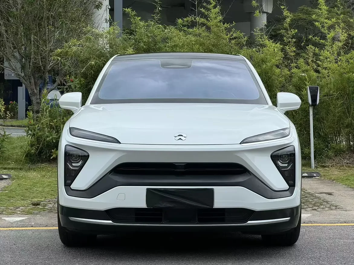 NIO EC6  из Китая