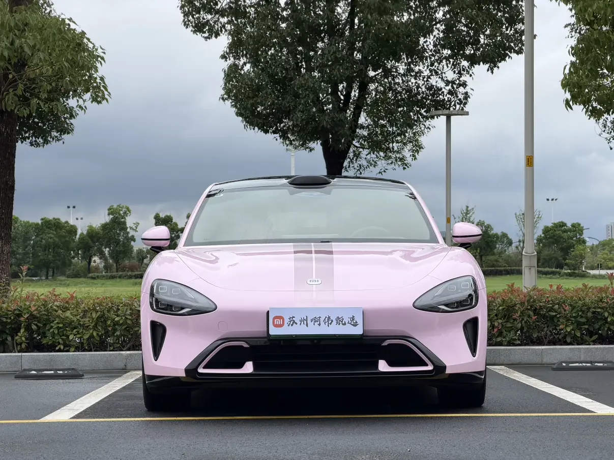 Xiaomi car Xiaomi SU7  из Китая