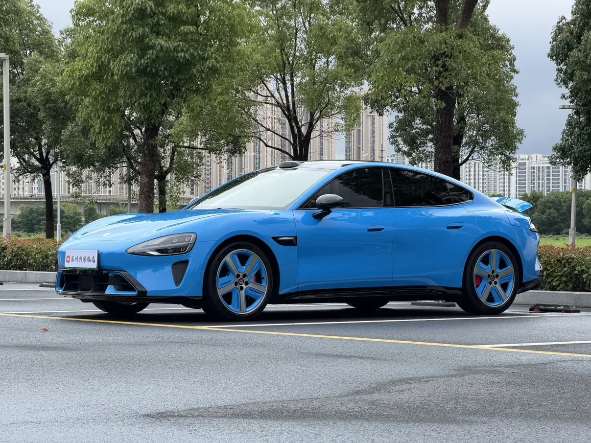 Xiaomi car Xiaomi SU7  из Китая