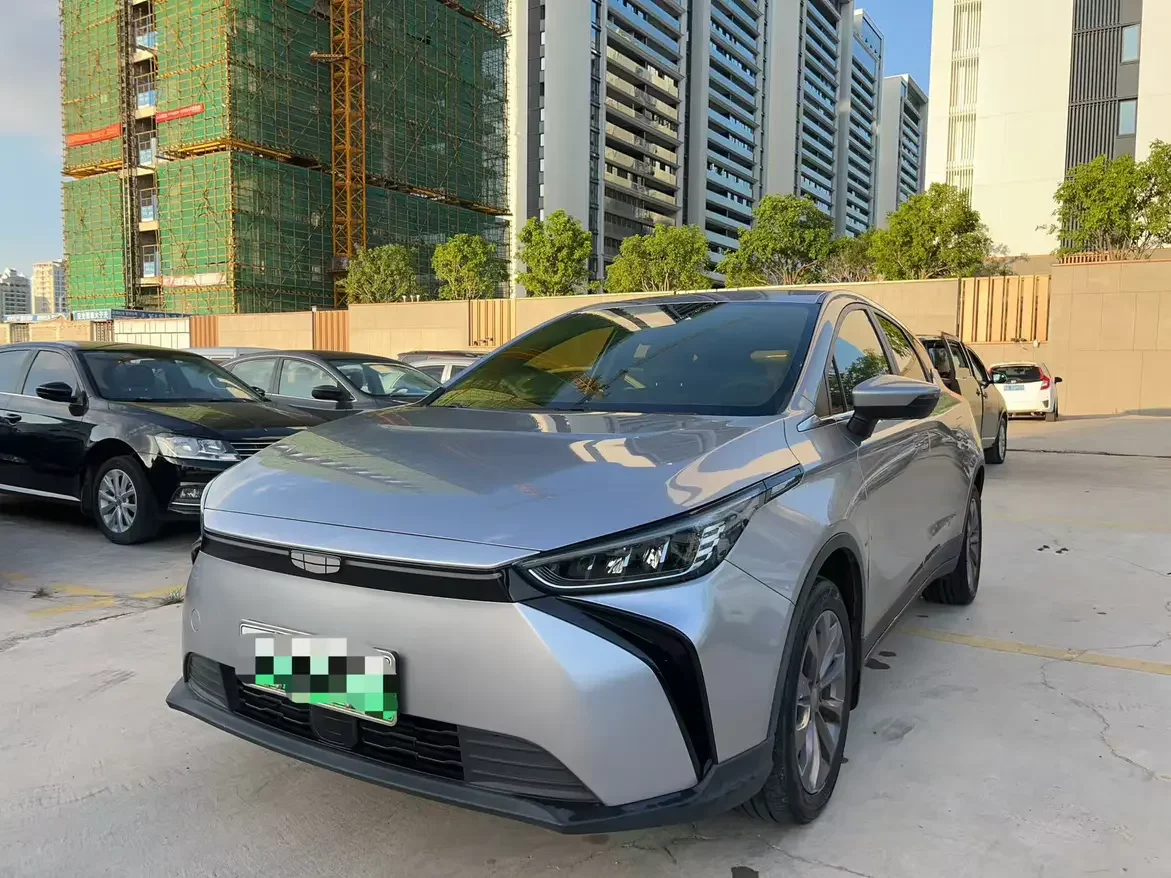 Geely Geometry C