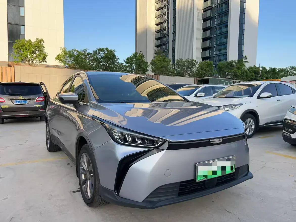 Geely Geometry C