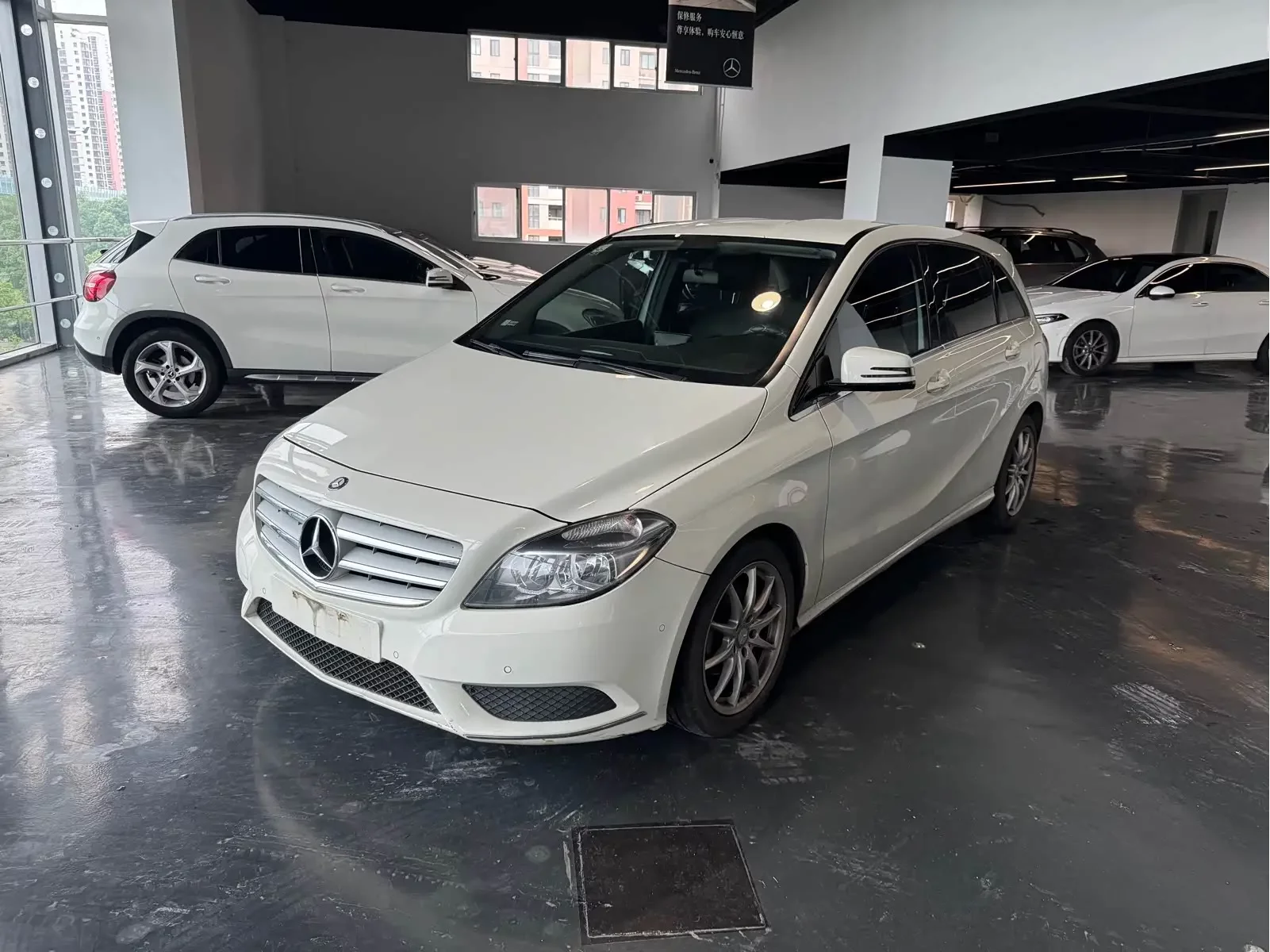 Mercedes-Benz B Class