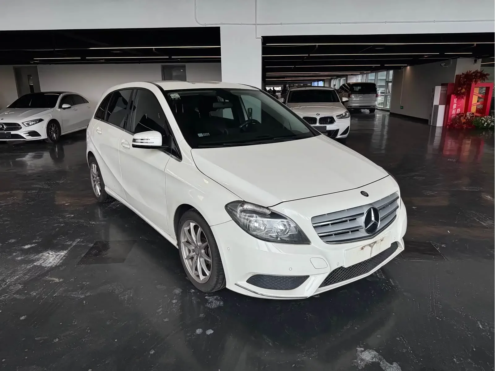 Mercedes-Benz B Class