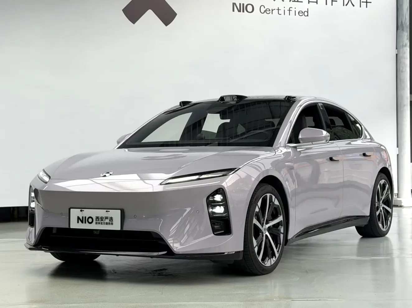 NIO ET5  из Китая