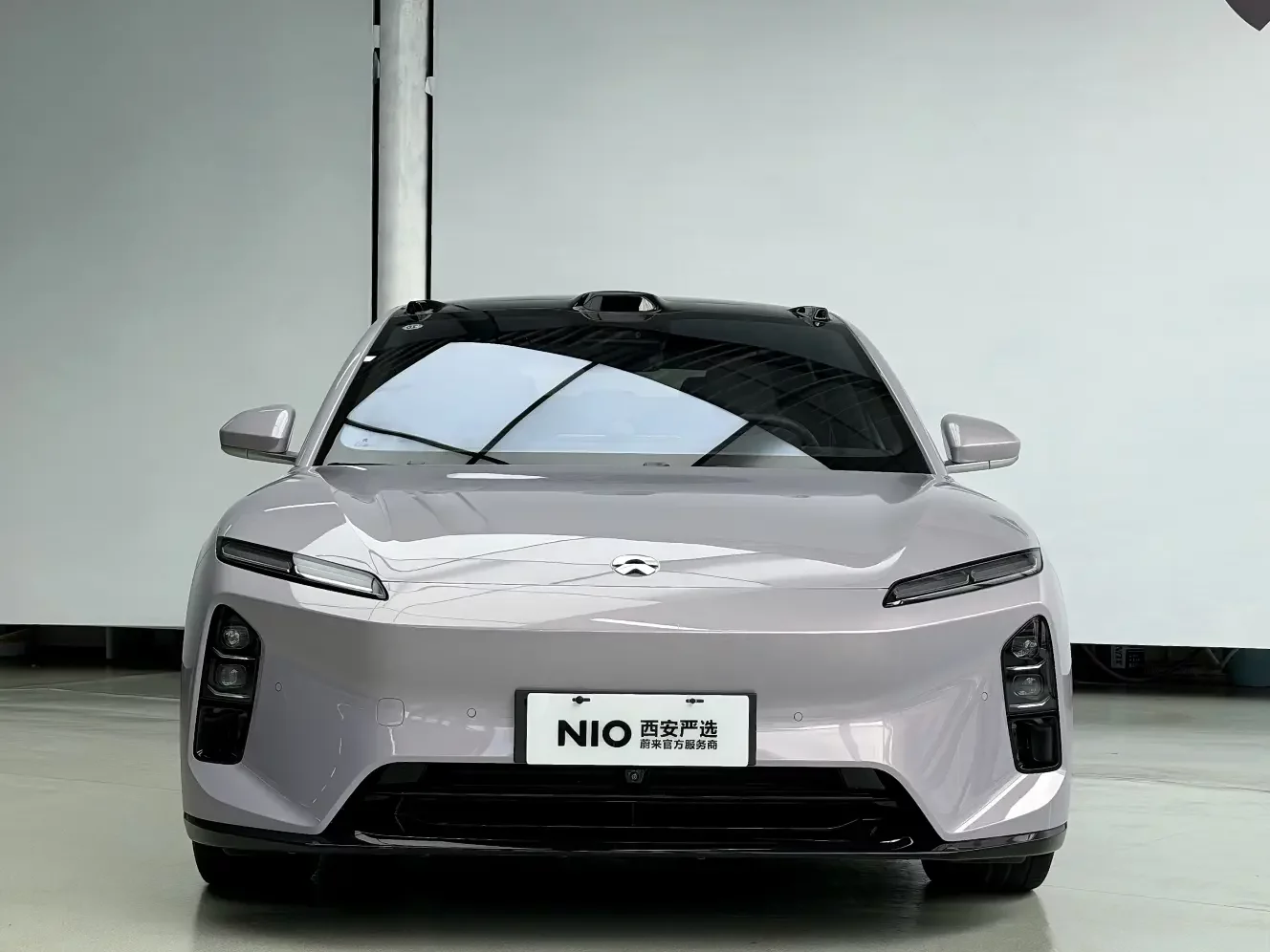 NIO ET5  из Китая