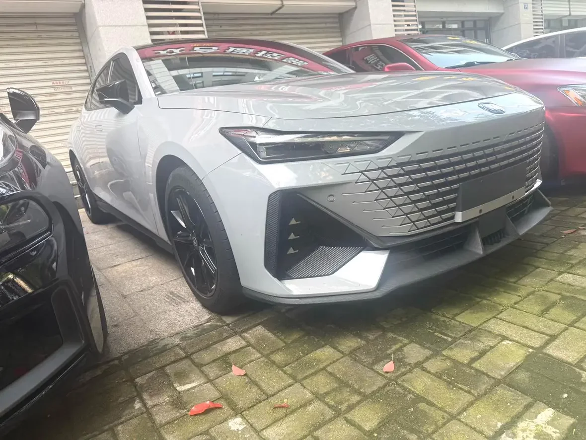 Changan UNI-V