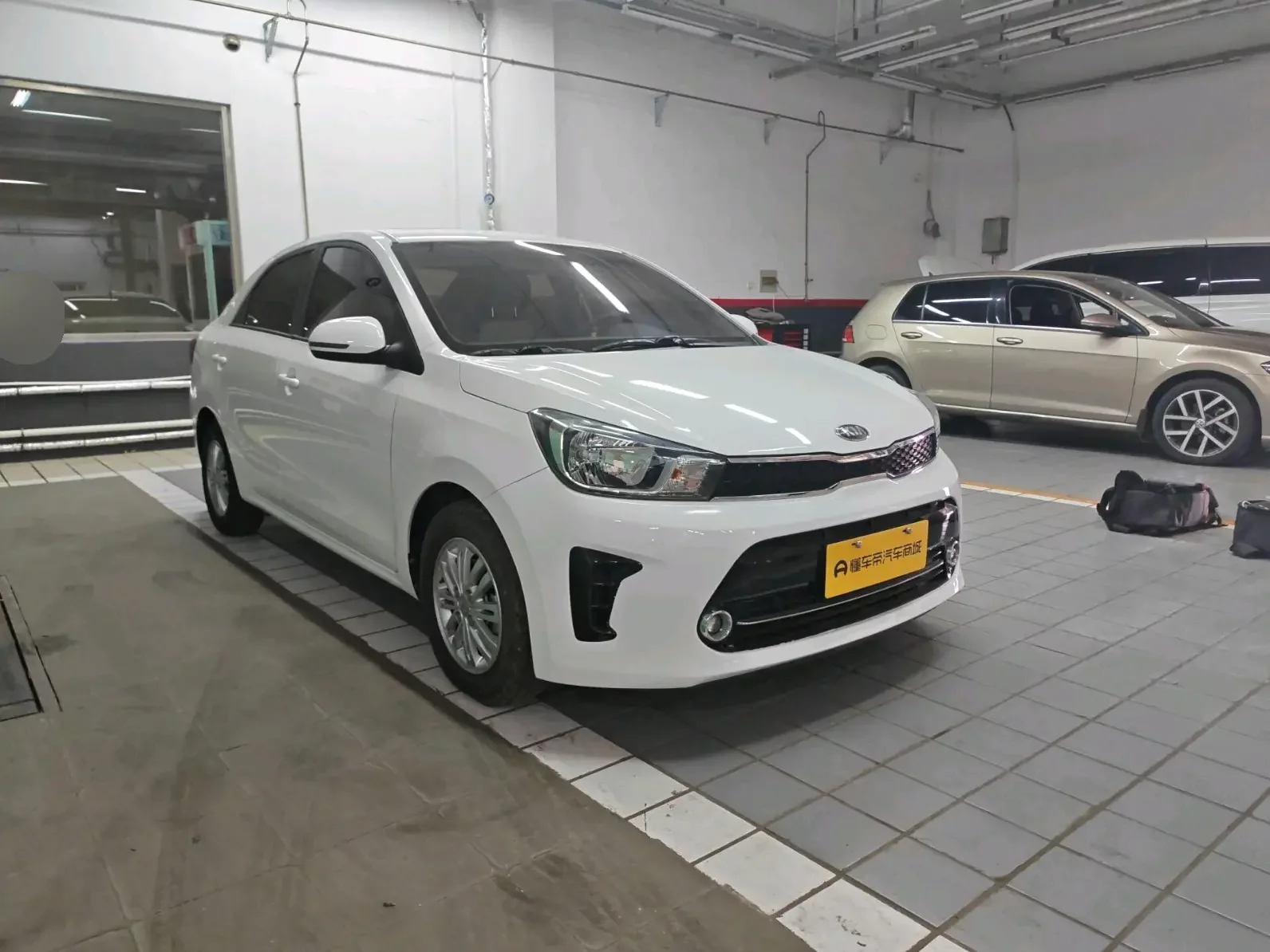 Kia Pegas