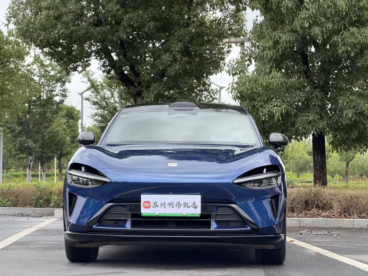 Xiaomi car Xiaomi YU7  из Китая
