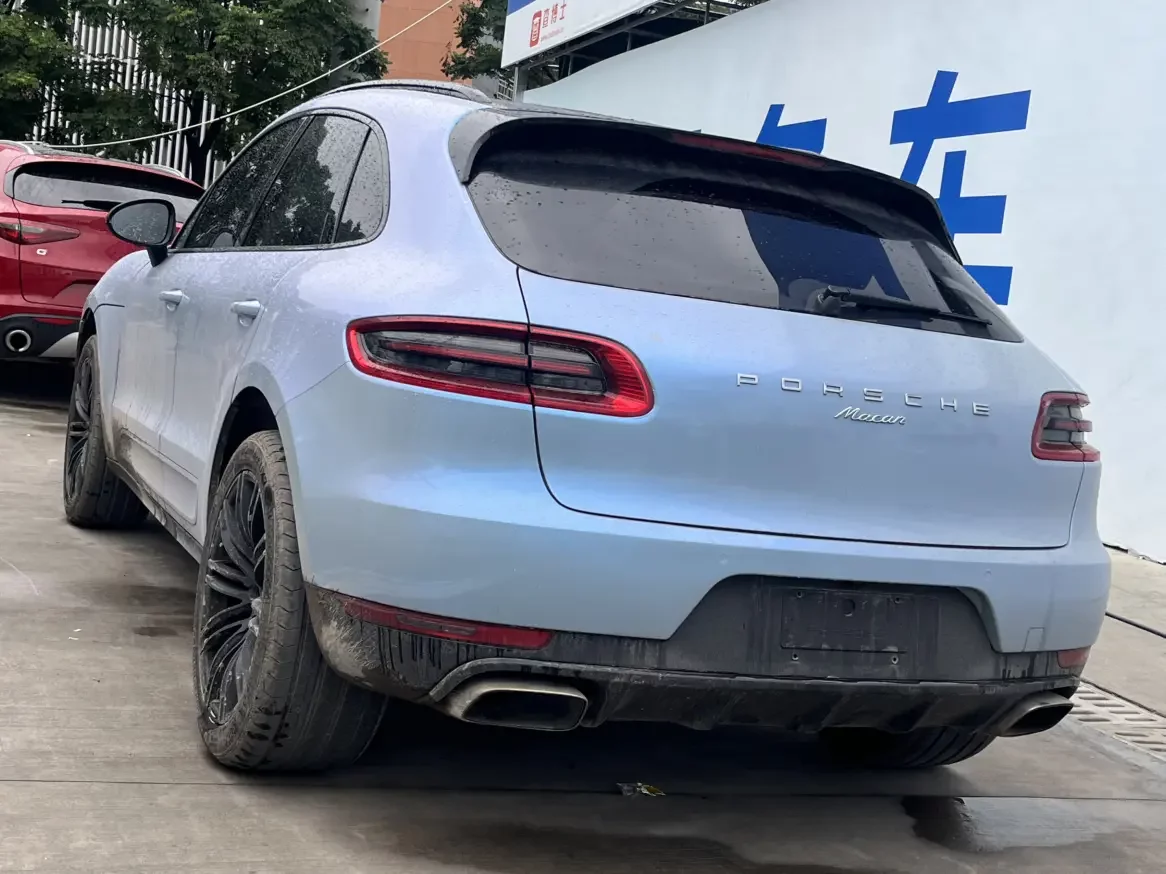 Porsche Macan
