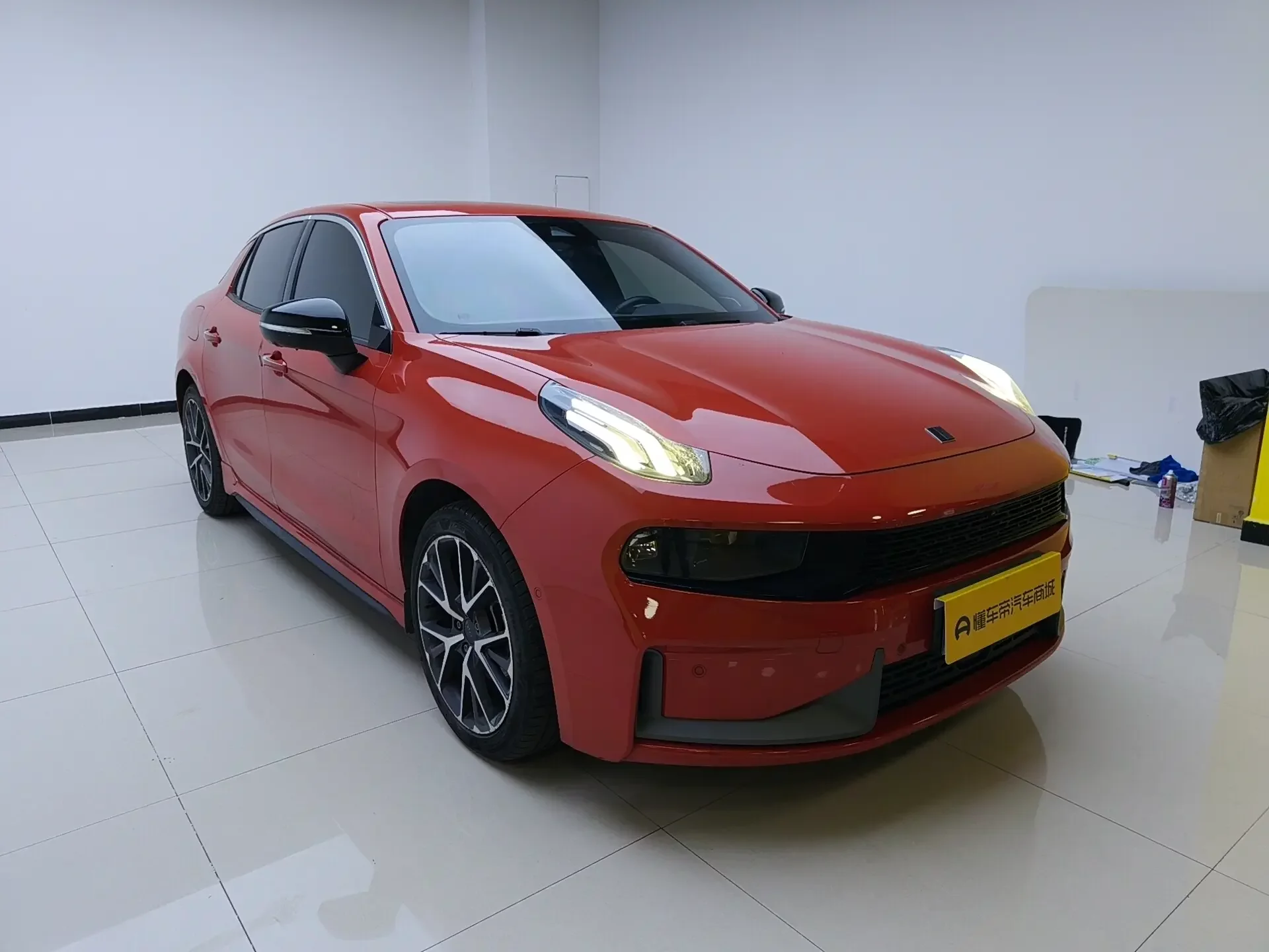 Lynk & Co 03