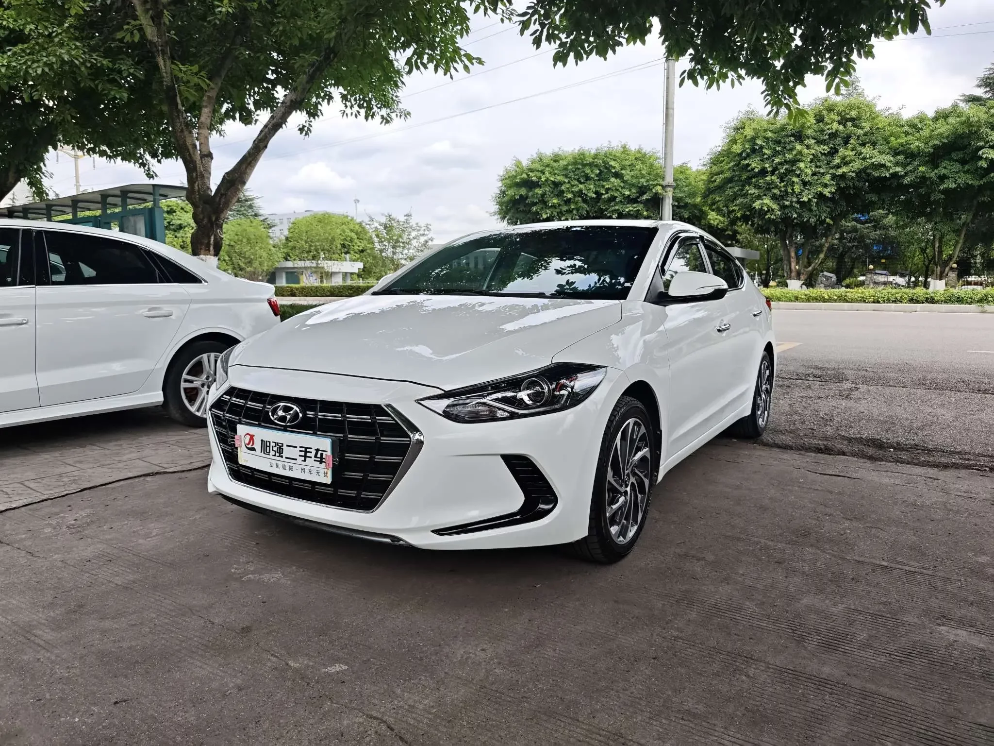 Hyundai lead