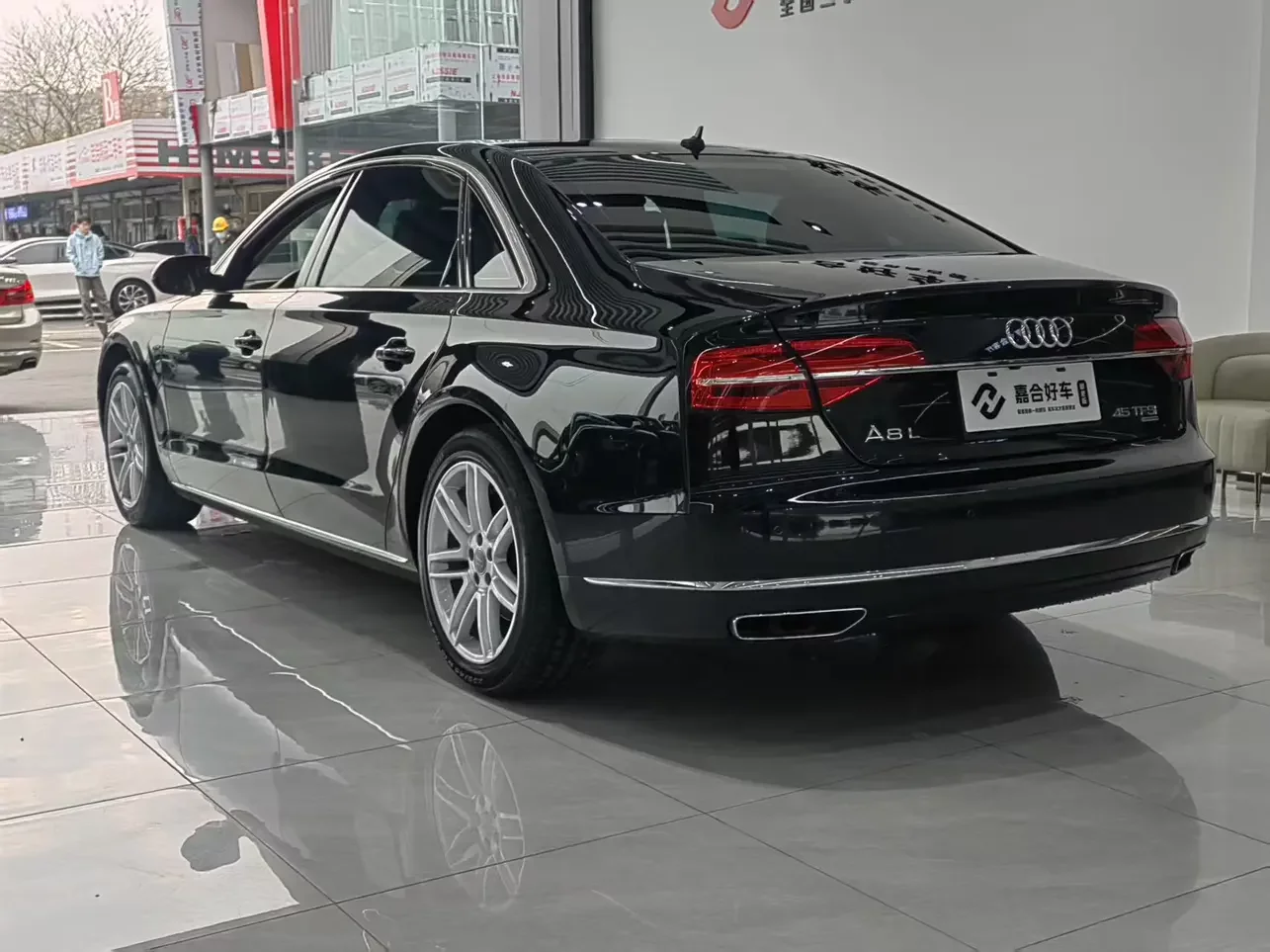 Audi A8