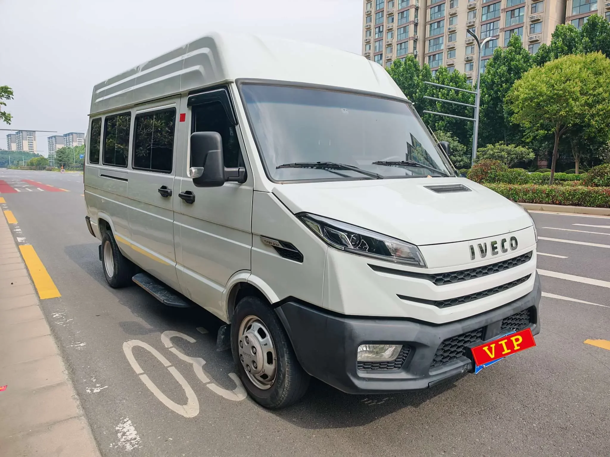 Iveco proud