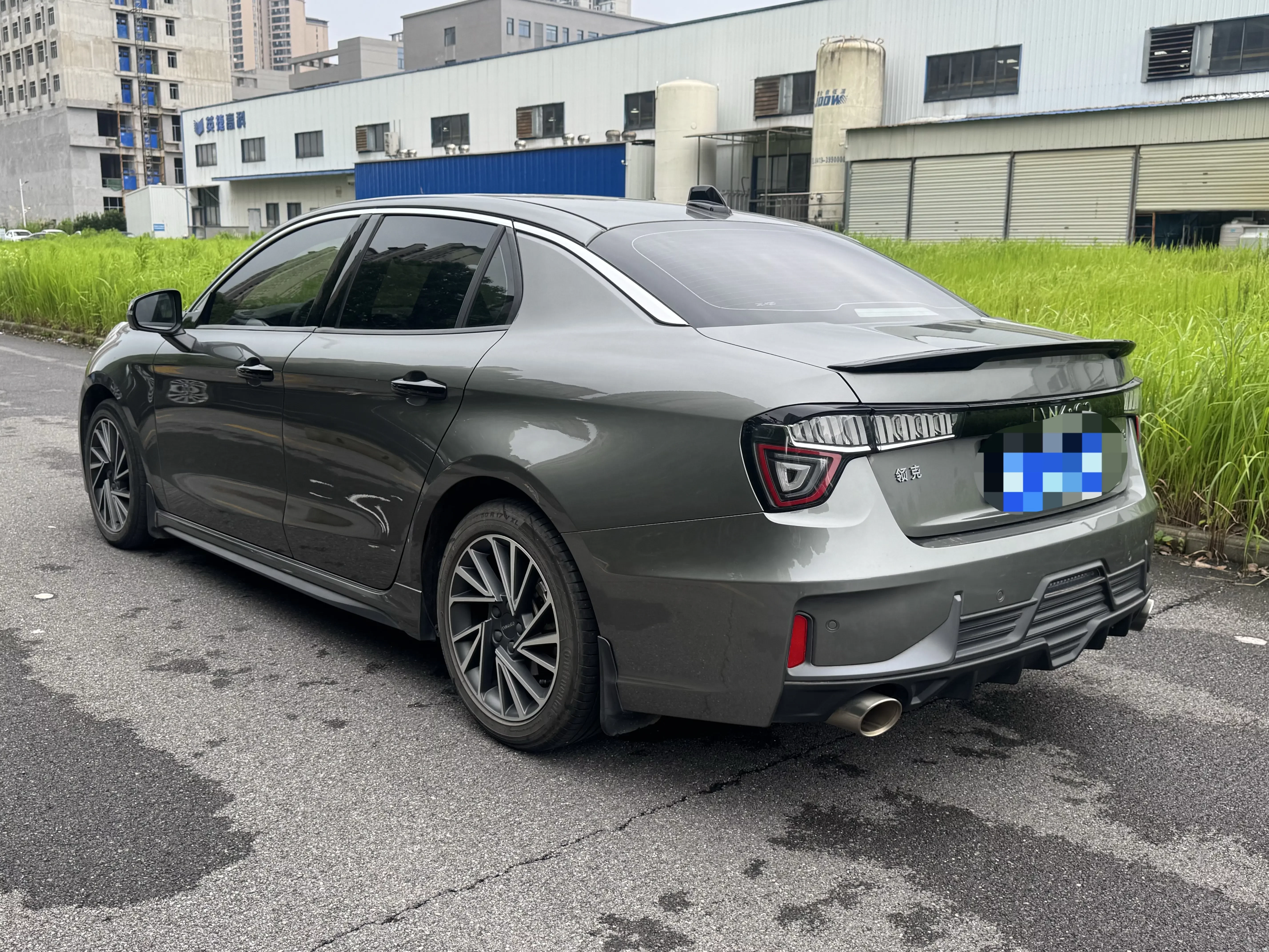 Lynk & Co 03