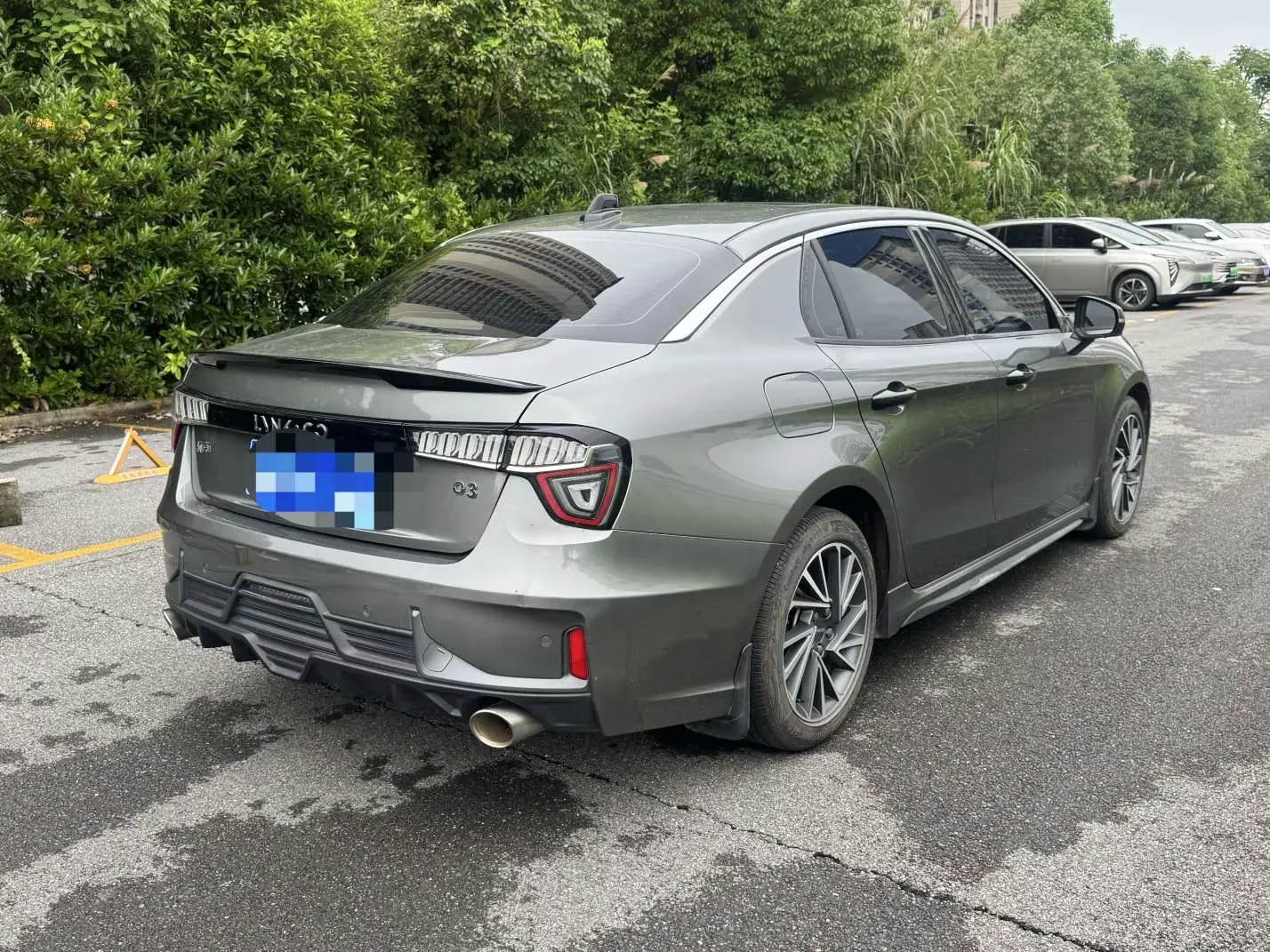Lynk & Co 03