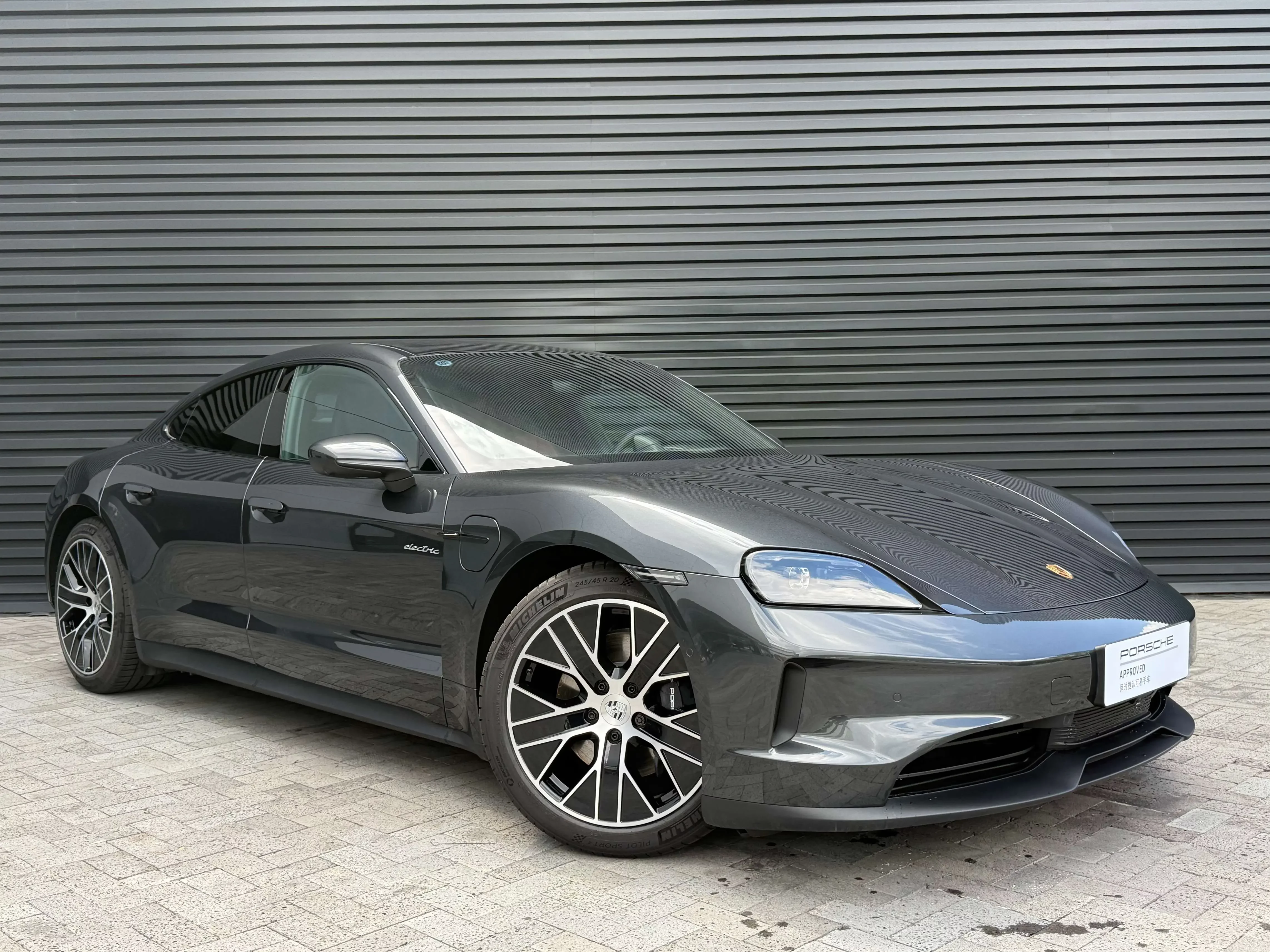 Porsche Taycan