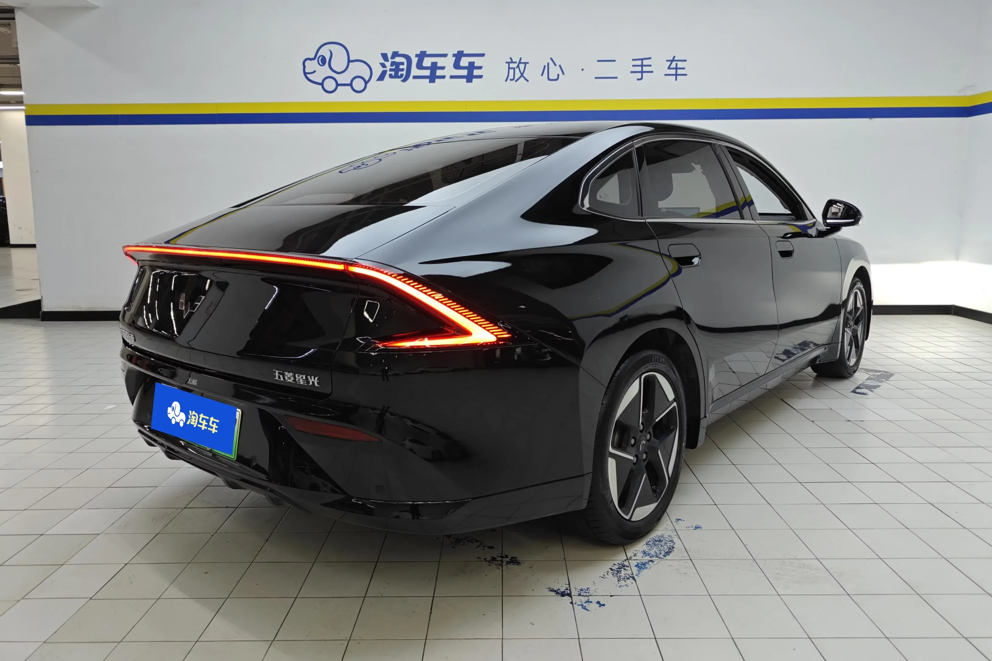 Wuling Starlight EV