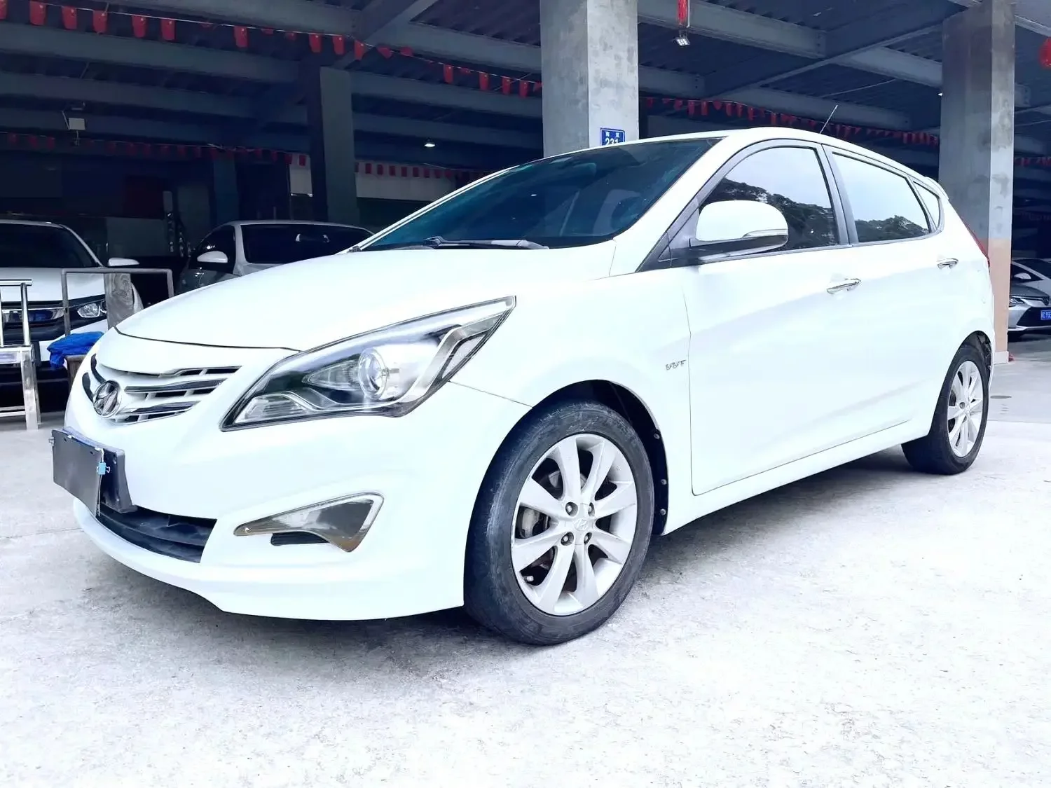 Hyundai Verna RV  из Китая